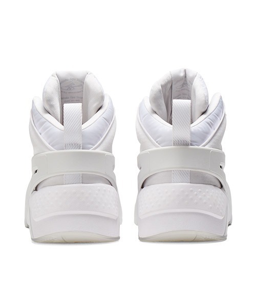 Onitsuka Tiger スニーカー BIG LOGO TRAINER PUFFED : ZOZOTOWN