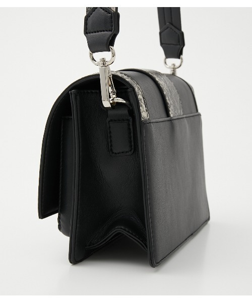 リアルパイソンショルダーバッグ 新品未使用 AZUL BY MOUSSY ショルダーバッグ バッグ PYTHON BELT SHOULDER BAG