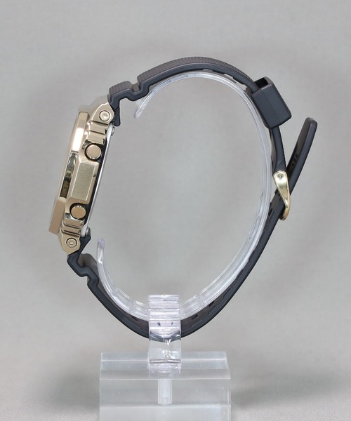 腕時計 メタルベゼル / ブラック＆ゴールド / GM-2100G-1A9JF GM 2100G 1A9JF メタルベゼル ブラック＆ゴールド