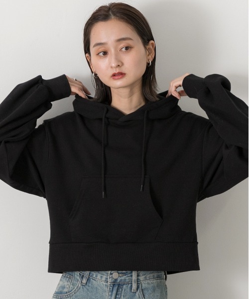 ad thie（アドティエ） パーカー ポケット付き 裏毛ショートフーディー