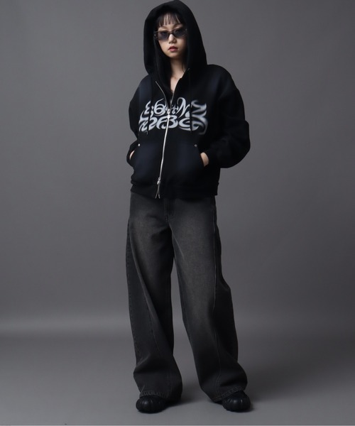 パーカー 「SEQUENZ（シークエンズ）」SQNZ NEW O.G LOGO FADE ZIP P/K