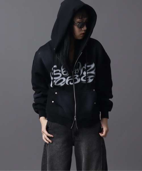 パーカー 「SEQUENZ（シークエンズ）」SQNZ NEW O.G LOGO FADE ZIP P/K