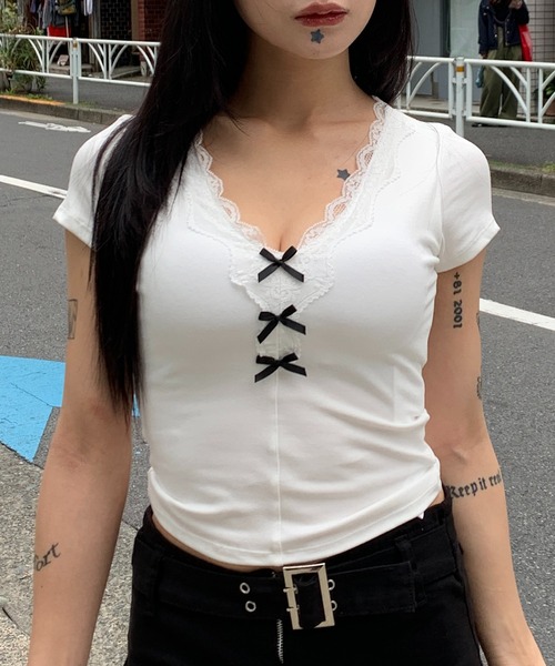 lilful tシャツ 「26年春夏新作」「カップ付き」Vネック レースリボン