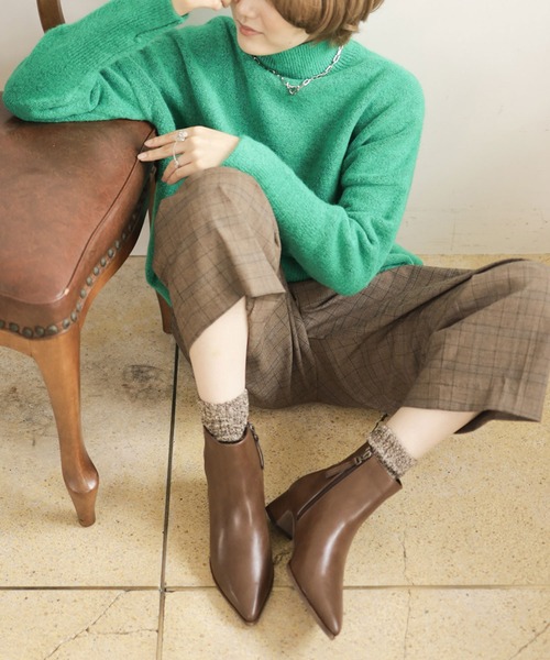 SESTO（セスト） ブーツ 革ピース付きポインテッドトゥショートブーツ