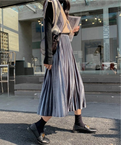 スカート 季節感たっっぷり上品艶ベロア プリーツスカート : ZOZOTOWN