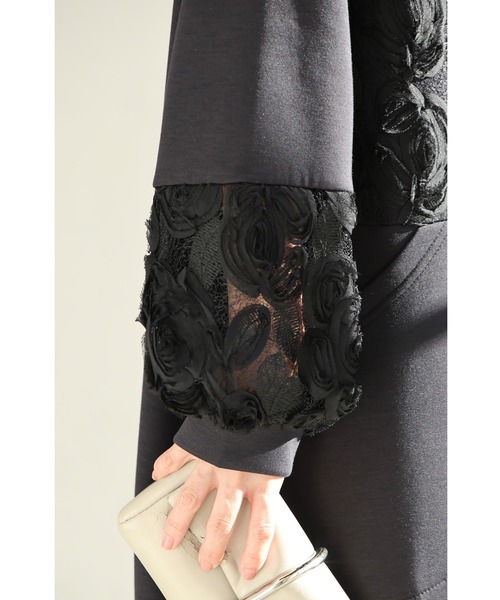 cawaii ワンピース （黒）黒花レリーフのゆるやかコクーンシルエット