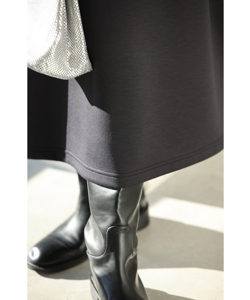 cawaii ワンピース （黒）黒花レリーフのゆるやかコクーンシルエット