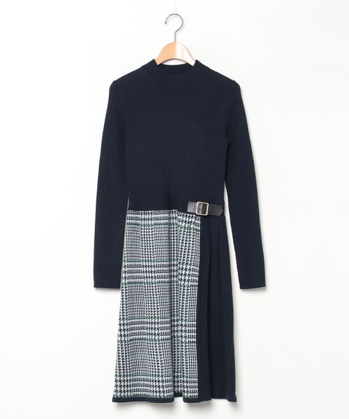 BLUE LABEL CRESTBRIDGE（ブルーレーベルクレストブリッジ） ニット