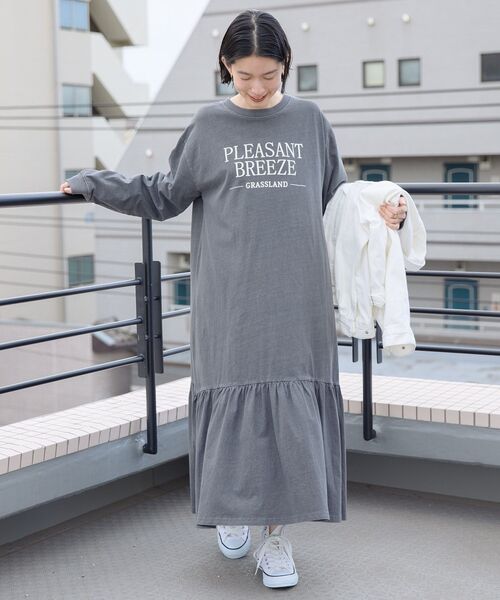 「AMERICAN HOLIC」 長袖ワンピース L チャコールグレー レディース_画像3