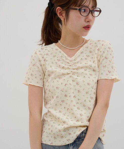 Discoat（ディスコート） tシャツ 「umm.」胸ギャザー花柄ワッフル半袖