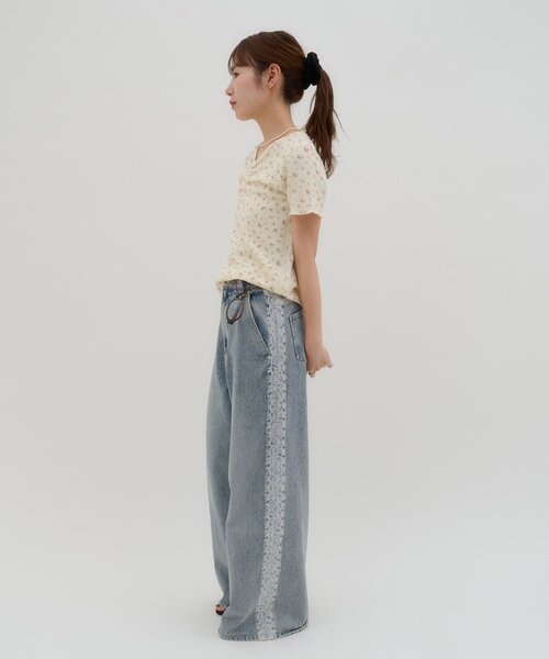 Discoat（ディスコート） tシャツ 「umm.」胸ギャザー花柄ワッフル半袖