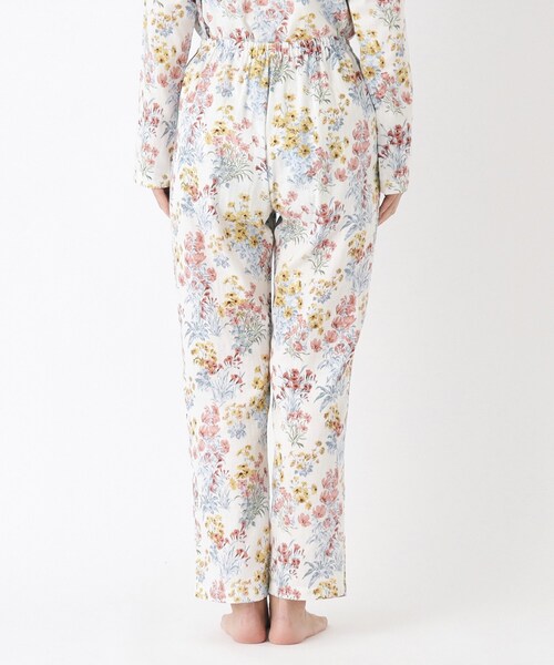 LAURA ASHLEY（ローラアシュレイ） パジャマ ルームウェア 「GIFTに