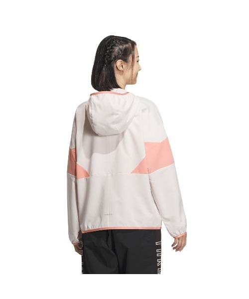 adidas（アディダス）の「ユーティリタス スリーストライプス
