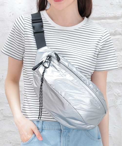 最終セールバーバリー　パティバック　ショルダーバックボディバックウエストポーチ 8090567-black-1.jpg