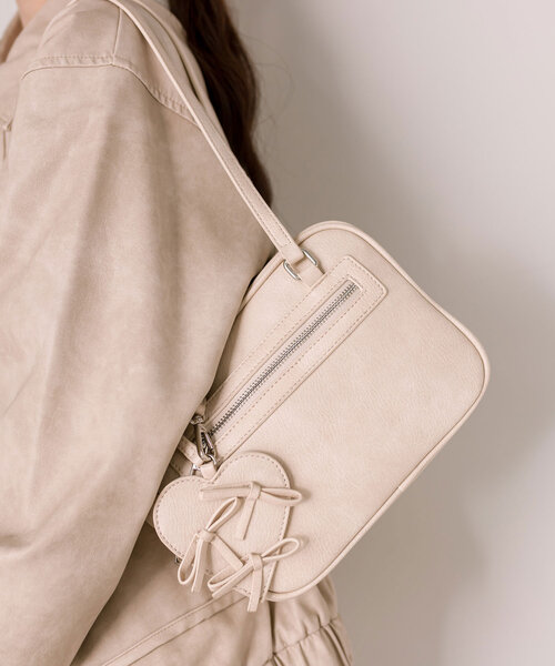 【美品】オロビアンコ　ボストンバッグ　旅行バッグ　ショルダー　リボン付き OLIVE des ショルダーバッグ バッグ リボンハートポーチ付