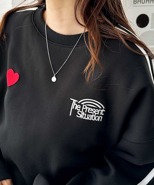 トレーナー スウェット 「FIRSTMOODコラボ」コードロゴ刺繍オーバーサイズ裏起毛スウェット レディース FIRST MOOD】コードロゴ刺しゅうオーバーサイズ裏起毛スウェット