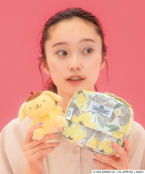 13点　SEVENTEEN ×サンリオキャラクターズ　スクエアポーチ　バラ売ok SEVENTEEN×サンリオコラボ、第2弾、第3弾の事前予約スタート