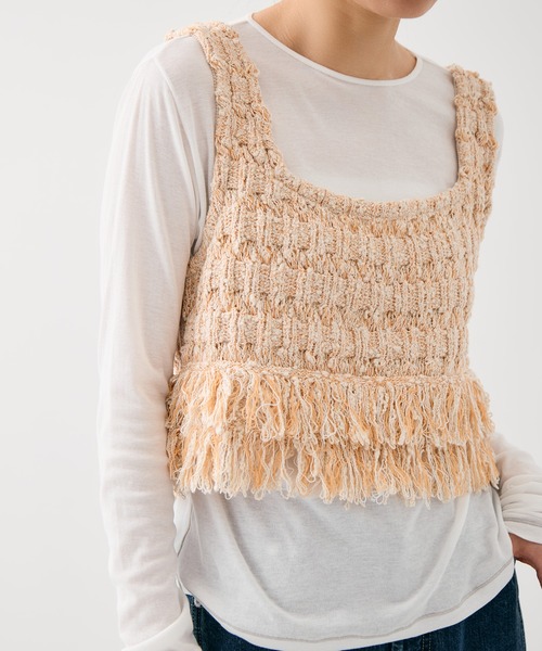 定価7万 19ss 神崎恵着 ドゥロワー 16G フリンジ編み ニット Official Online Storeにて配信。 「大人の今こそ、“好きな服”」 神崎