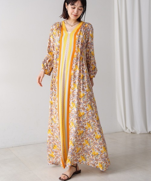 派手 個性的 花柄 オリエンタル スタンドカラーロングワンピース 白 赤