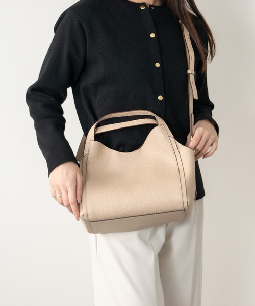 美品LORISTELLAシュリンクレザーミディアムサイズバッグロリステッラ LORISTELLA（ロリステッラ） ハンドバッグ 「LORISTELLA」シュリンク