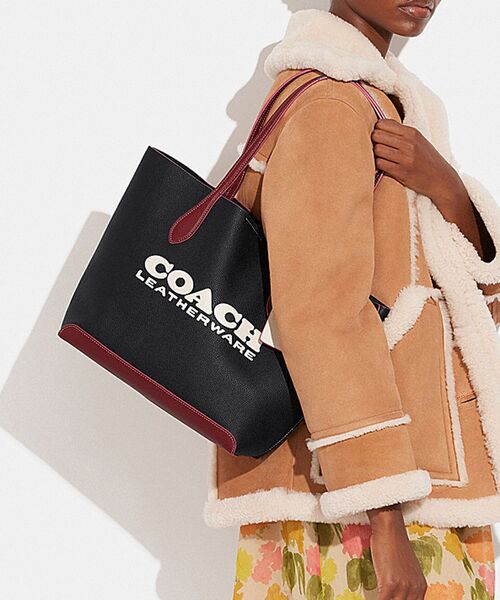 COACH（コーチ） トートバッグ ONE ブラック系その他 レディース