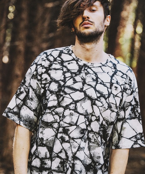 NO ID.（ノーアイディー） tシャツ 「NO ID.」Crack Print Big T-Shirt