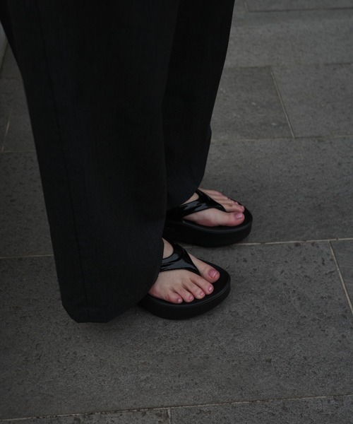 OOFOS（ウーフォス） サンダル OOmega ウーメガ リカバリーサンダル