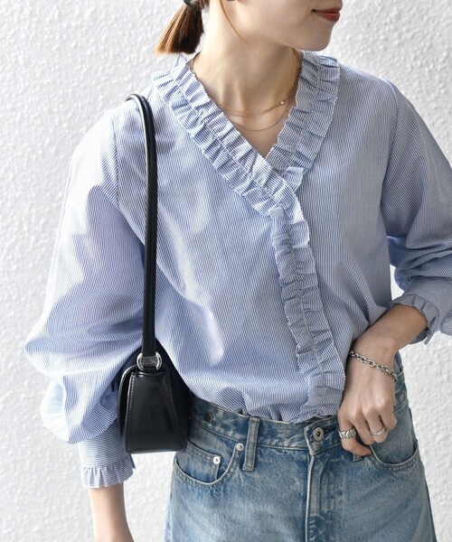 CHANEL ストライプ フリル Tシャツ ブラウス CHANEL ストライプ フリル Tシャツ ブラウス