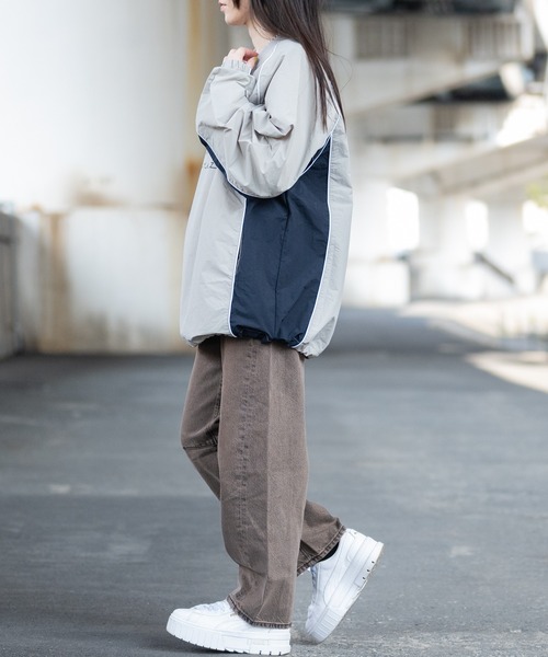 thrasher ナイロン プルオーバー ライトグレー セール】【at】〔THRASHER/スラッシャー〕フロントロゴ刺繍