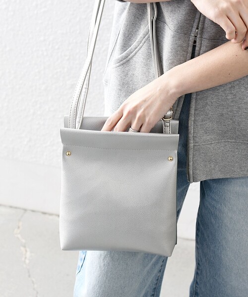 SHIPS any ショルダーバッグ バッグ any: スタッズ スクエア