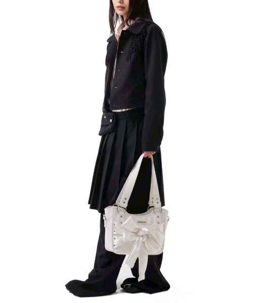 [IUGAMAKARAS] Laced Ribbon Shoulder Bag ★大人気★ MUSINSA公式 | IUGAMAKARAS Laced Ribbon Shoulder Bag (Black)