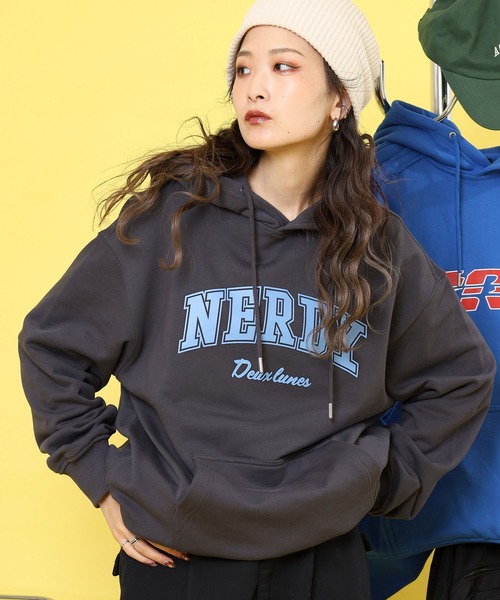 NERDY スマホショルダー パーカー アウトラインアーチロゴフーディー
