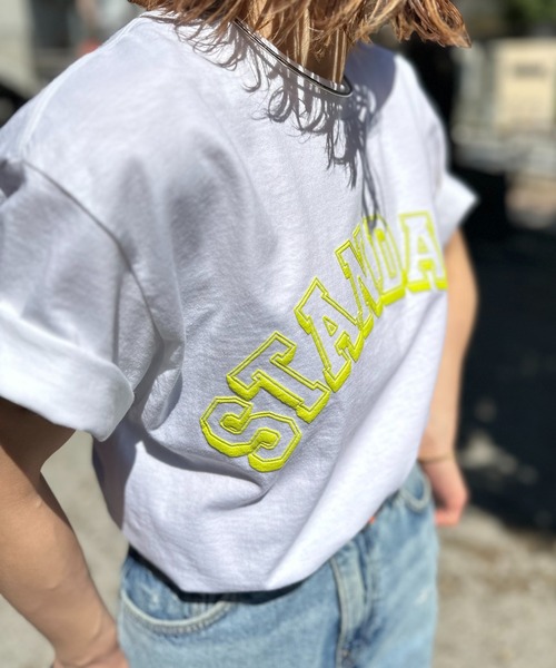  JEANS 半袖Tシャツ ホワイト mi via loca tシャツ 半袖 「GILDAN」STANDARD発泡プリントロゴTシャツ