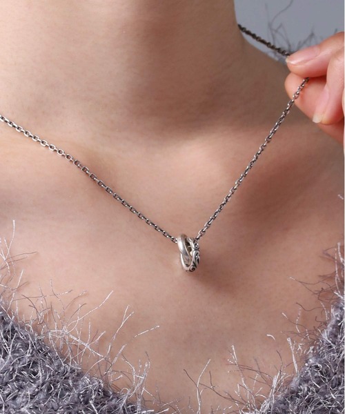 LION HEART（ライオンハート） ネックレス “HOWL”タテガミスクロール