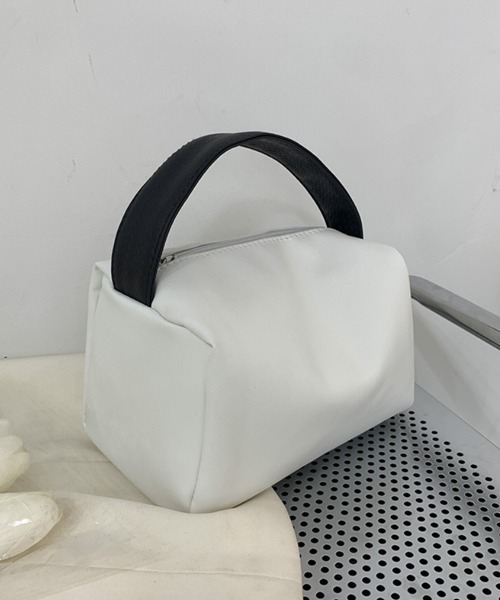 Pochi Pouch ポーチ Pouch/ハンドル付き ボックス カラーポーチ