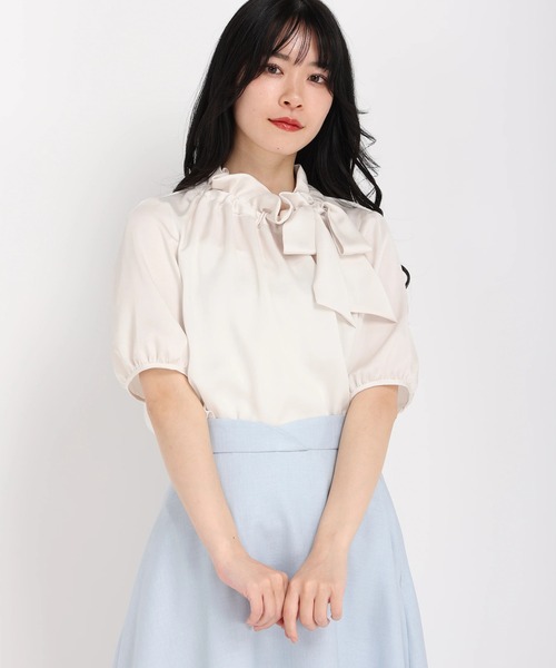 STRAWBERRY-FIELDS tシャツ セレモニー・オフィスシーンに