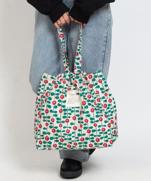 Lady in Red  Poppies柄♡巾着付きトートバッグ kippis（キッピス） トートバッグ 巾着トートバッグ レディース