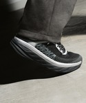hoka スニーカー BONDI 7 1110...の詳細画像1