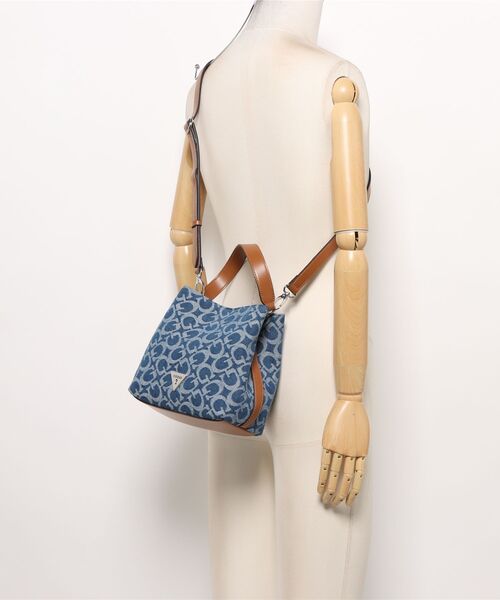 GUESS（ゲス） ショルダーバッグ バッグ WELLS CROSSBODY BUCKET