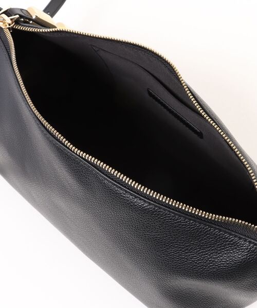 【美品】FURLA ニューデイジー フラップバッグ ショルダーバッグ ブラック 楽天市場】furla ニュー デイジーの通販