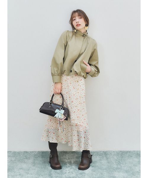LILY BROWN（リリーブラウン） ワンピース 半袖 フラワープリント