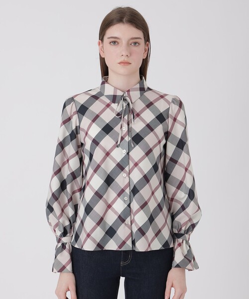 BLUE LABEL CRESTBRIDGE（ブルーレーベルクレストブリッジ） ブラウス