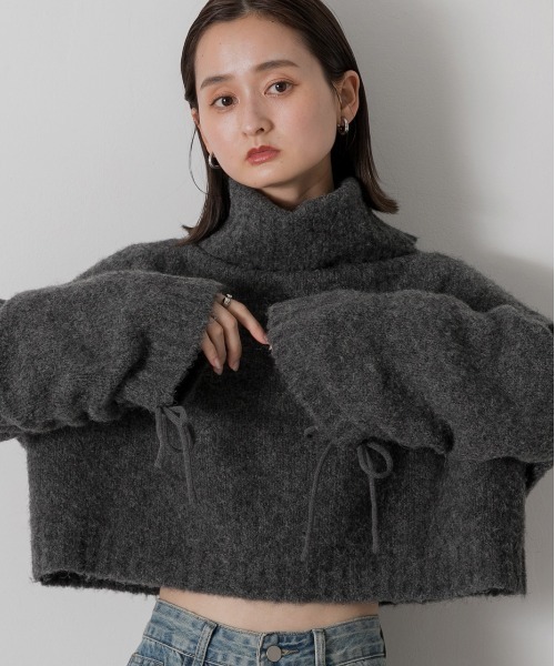 ad thie（アドティエ） ニット セーター ハイネック・袖ドロスト