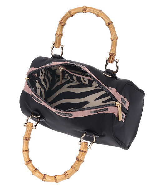 【未使用品】大容量♡レスポートサック♡ボストン♡リップ柄♡キスマーク 3 ZIP CROSSBODYサンダー（ミニバッグ）｜LeSportsac