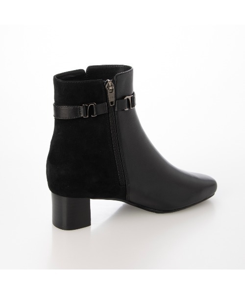 リズ・ラフィーネ（Riz raffinee）/リボンモチーフ付きショートブーツ Riz raffinee（リズ ラフィーネ） ブーツ リボンモチーフ付きショート