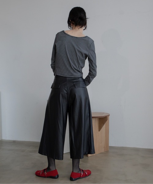 トップス u tシャツ ざっくりUネッククロップド丈トップス レディース : ZOZOTOWN