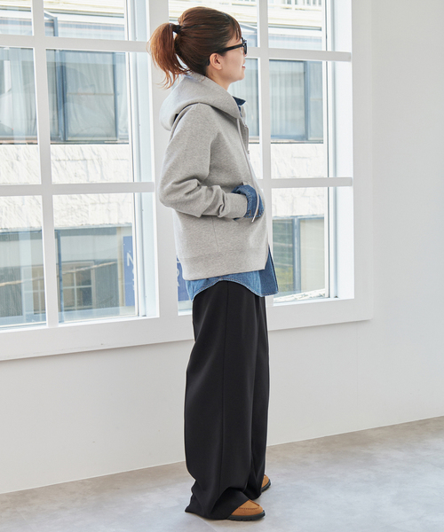 【新品】Spick&Span ストレッチジップフードパーカー　ブラウン Spick＆Span（スピック アンド スパン） パーカー 「追加4」ストレッチ