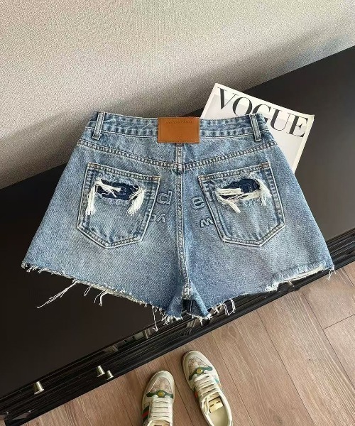 d.i.a dia レディースショートデニムパンツ　y2k archiveD90 GEMEDA ジーンズ デニム デニムパンツ 「Y2K」クラッシュデザイン