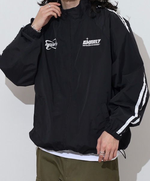 SUGGESTION スマホショルダー ナイロンジャケット Sleeve line nylon