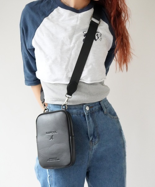 KANGOL（カンゴール） ショルダーバッグ 」型押しロゴ PUレザー